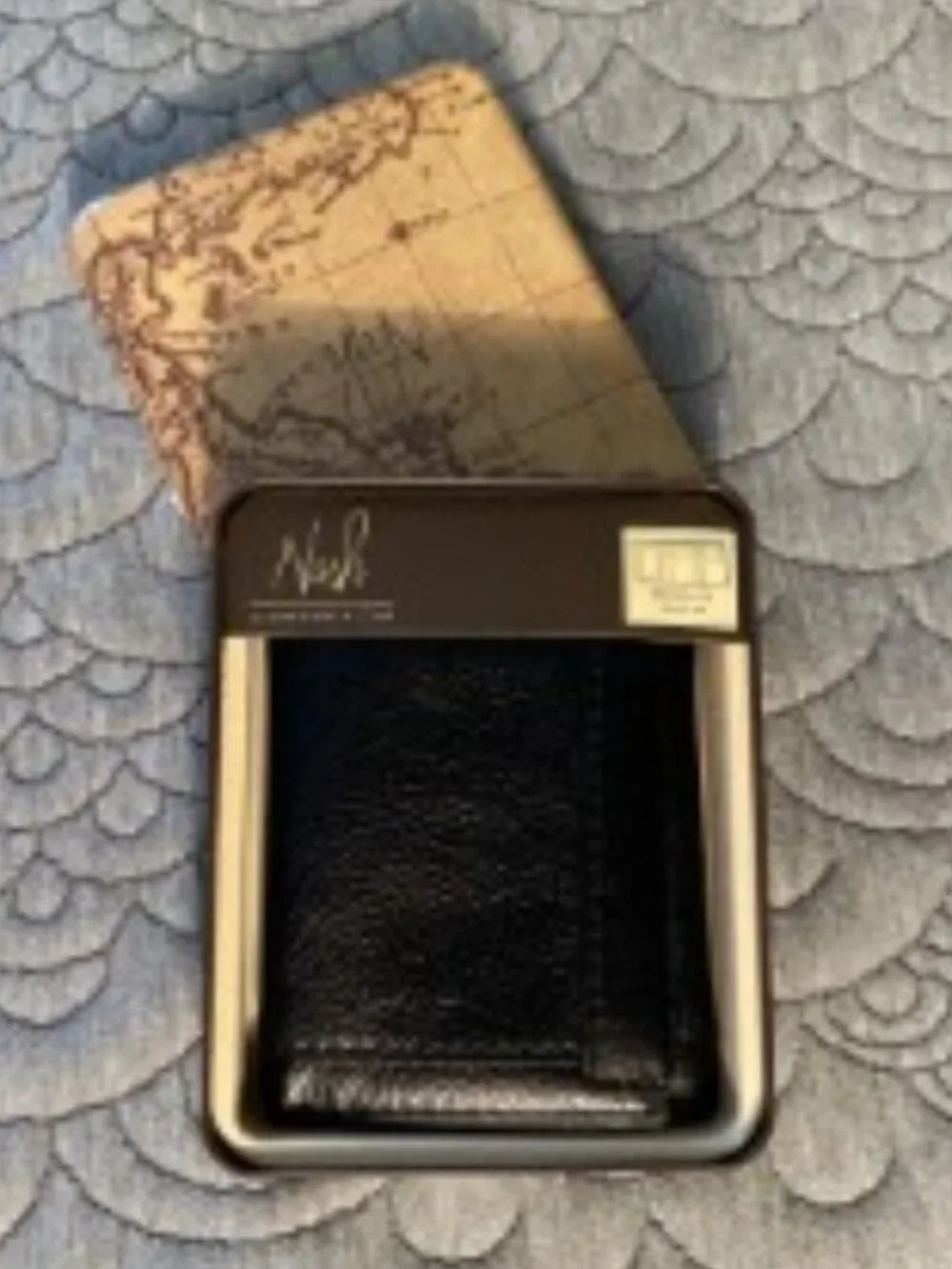 Nash NWT Black Tri-fold ID Leather Wallet